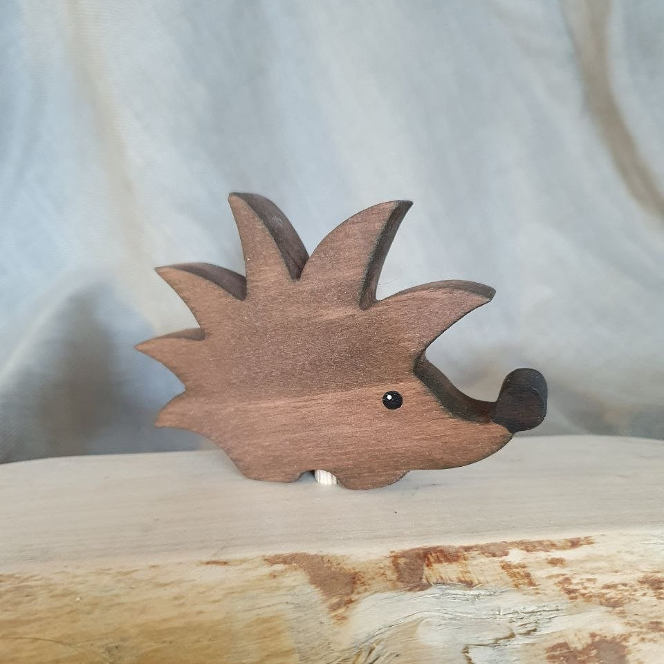 Plug hedgehog